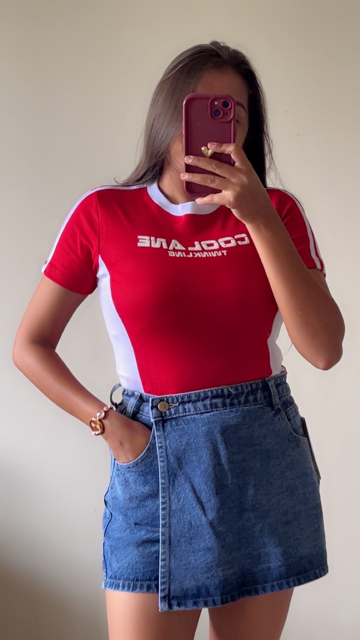 Red fitted tee