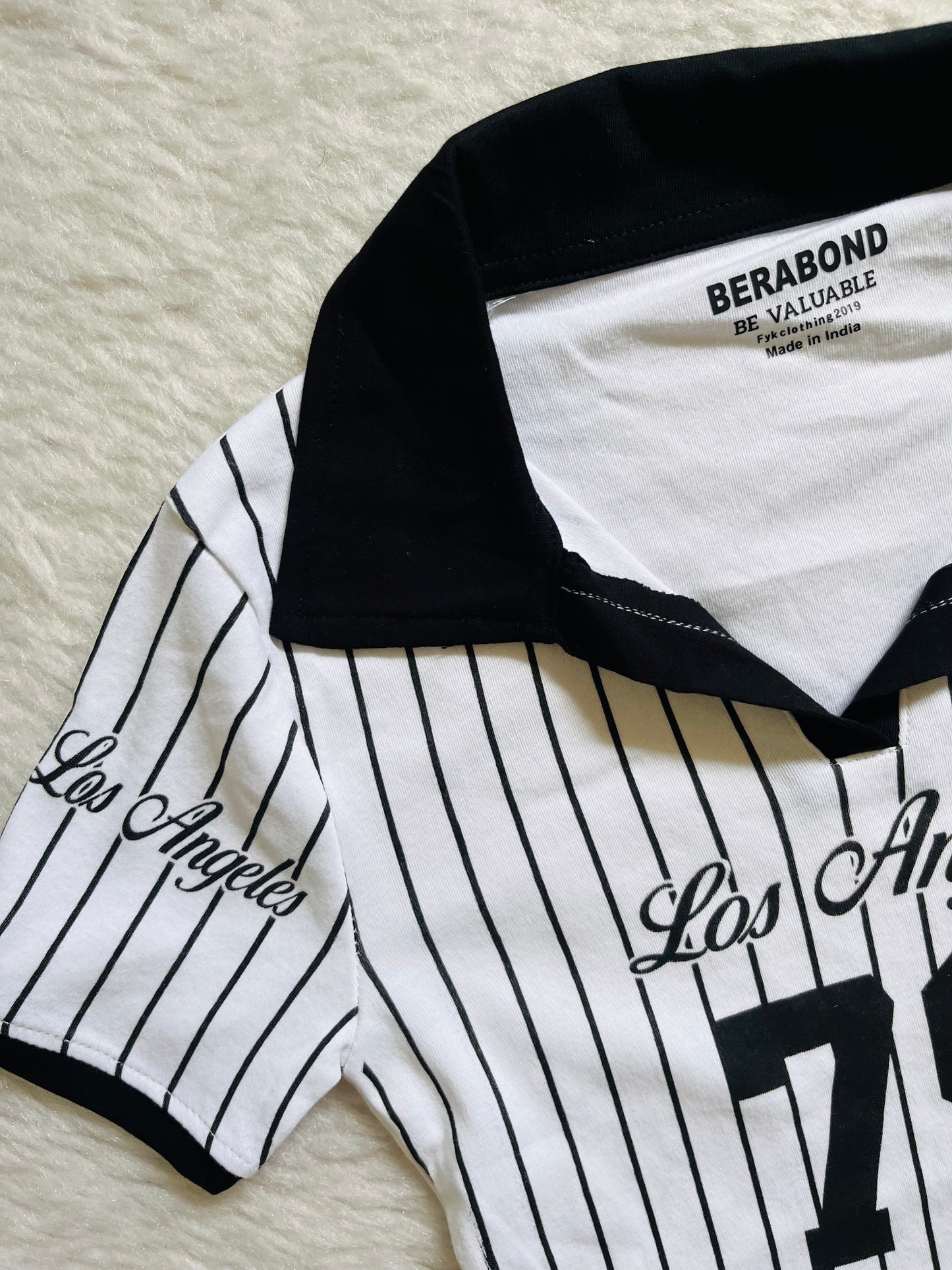 Los Angeles collared fitted tee