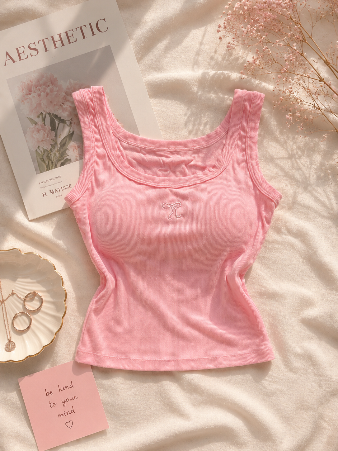 Bow padded tanks